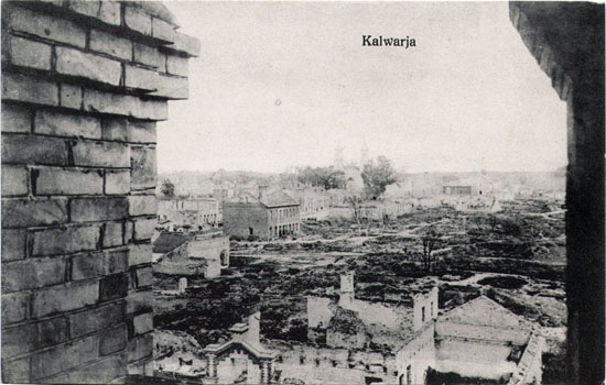 Sugriautos Kalvarijos vaizdas iš cerkvės bokšto 